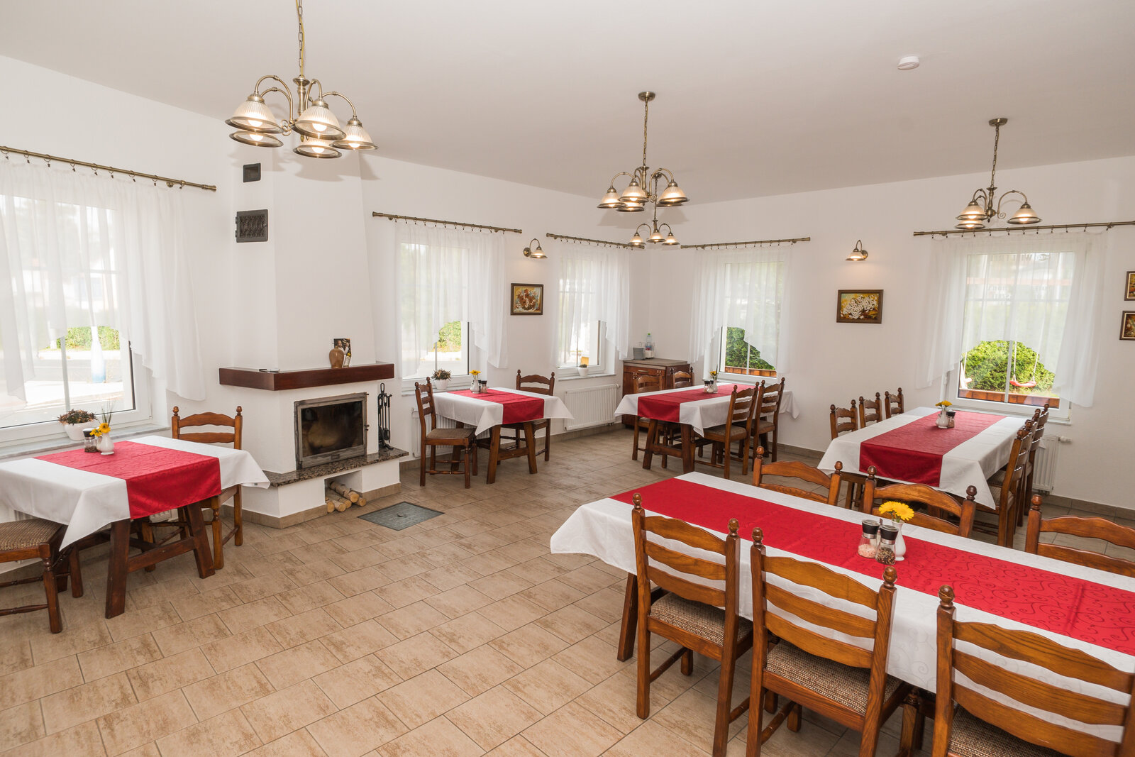 Restaurace a penzion Eduard — foto 3